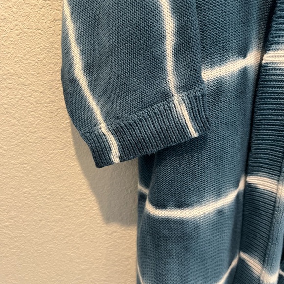 Torrid Blue White Cardigan Long Line Tie Dye Dip Dye Soft Cotton Blend Boho 2X - Picture 4 of 7